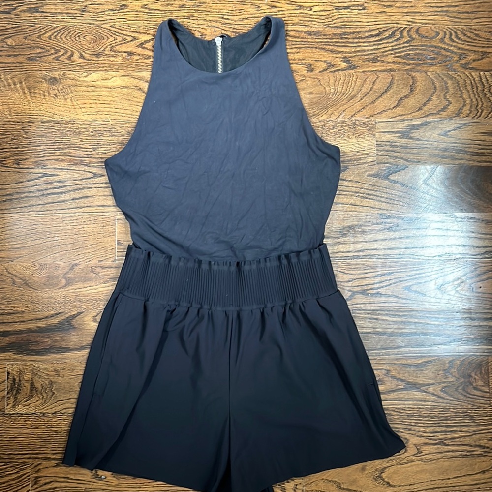 Athleta Cosmic Flutter Romper Size Medium